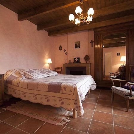 Domaine De Cousignac Bed & Breakfast Bourg-Saint-Andéol Екстериор снимка
