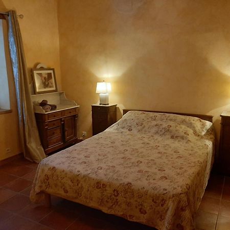 Domaine De Cousignac Bed & Breakfast Bourg-Saint-Andéol Екстериор снимка
